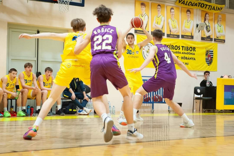 Úvodný zápas European Youth Basketball League proti rakúskemu St.Pôltenu